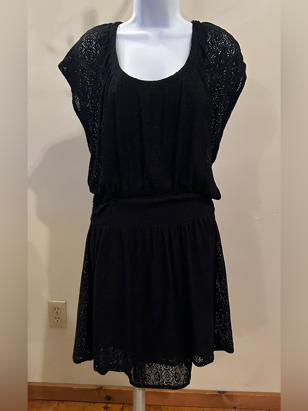 Leifnotes Black Lace Blouson Mini Dress